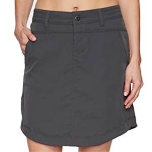 Toad&Co | Women’s Charcoal Grey Mini Skirt, slightly rounded split hems, size 8